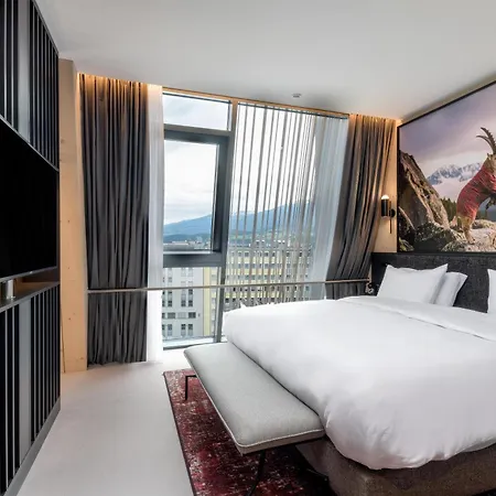 Radisson Red 4*