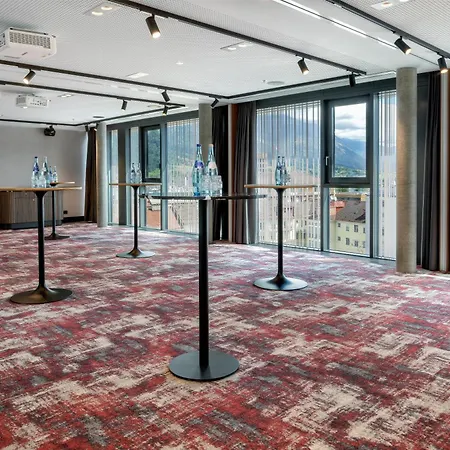 Radisson Red